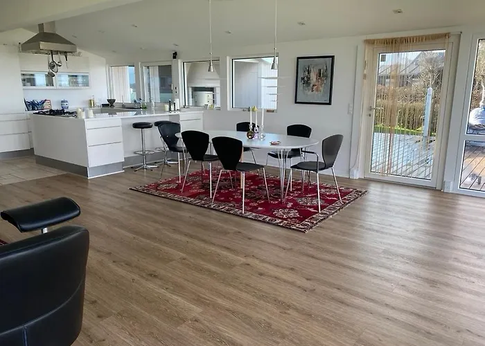 Strandhuset. 펜션 Asperup