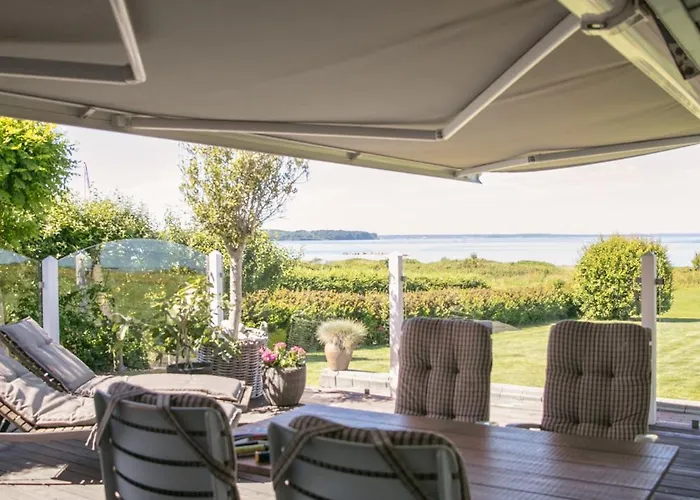 Strandhuset. *