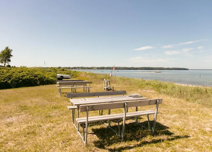 Strandhuset. 펜션 Asperup