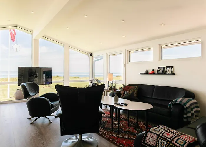 Strandhuset. 펜션 Asperup