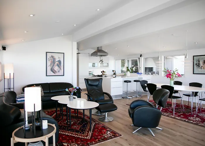 Strandhuset. * Asperup